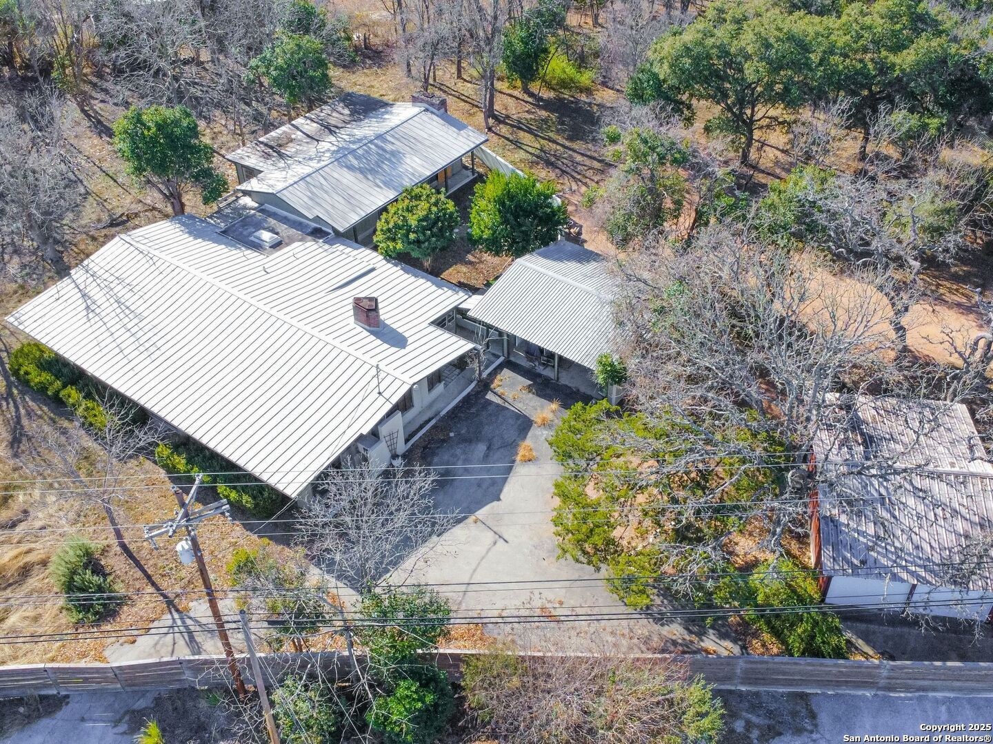 142 Royal Oaks