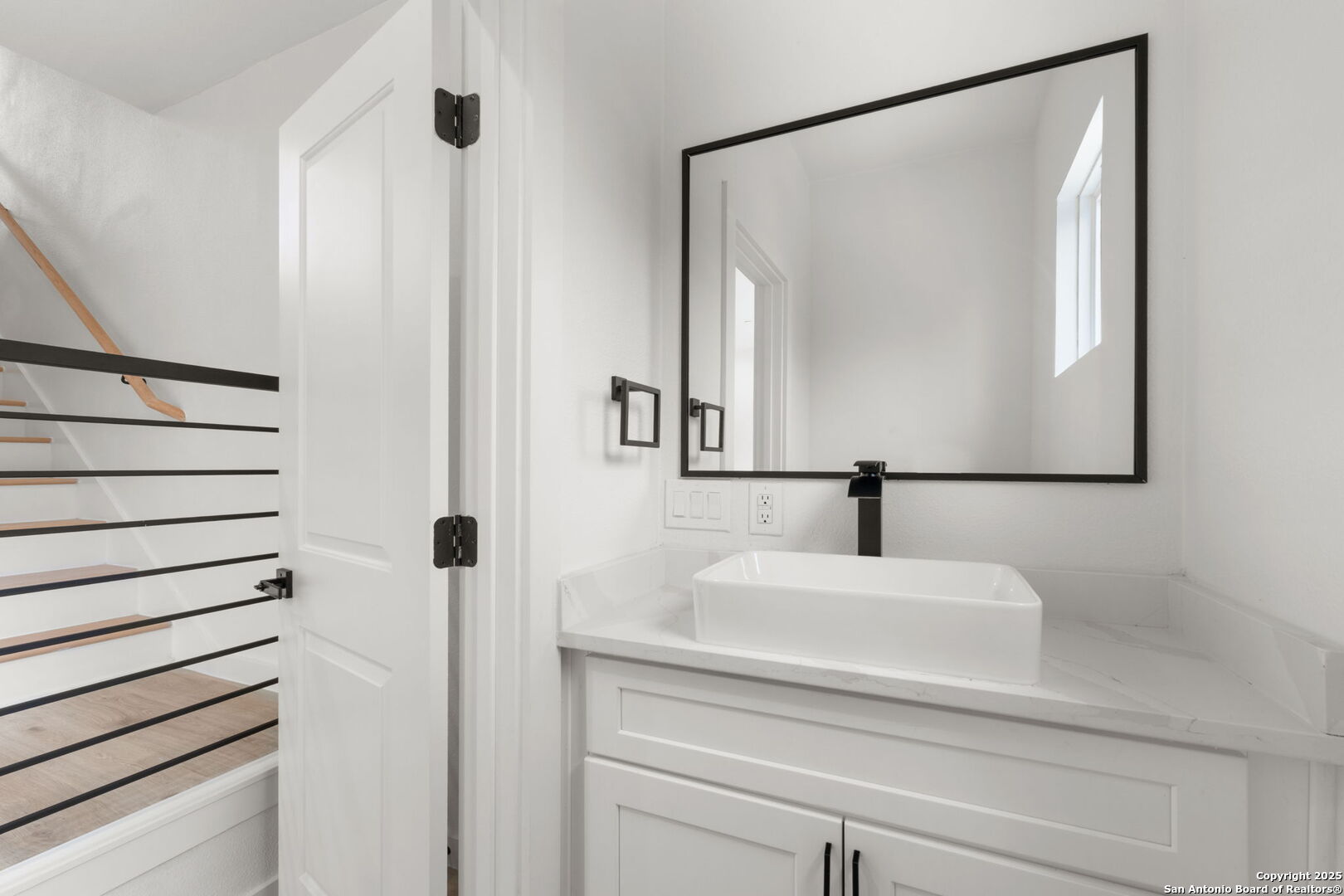 308 S Mesquite St 103