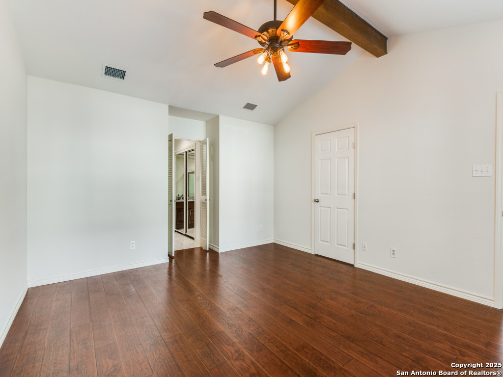 13739 Oak Pebble