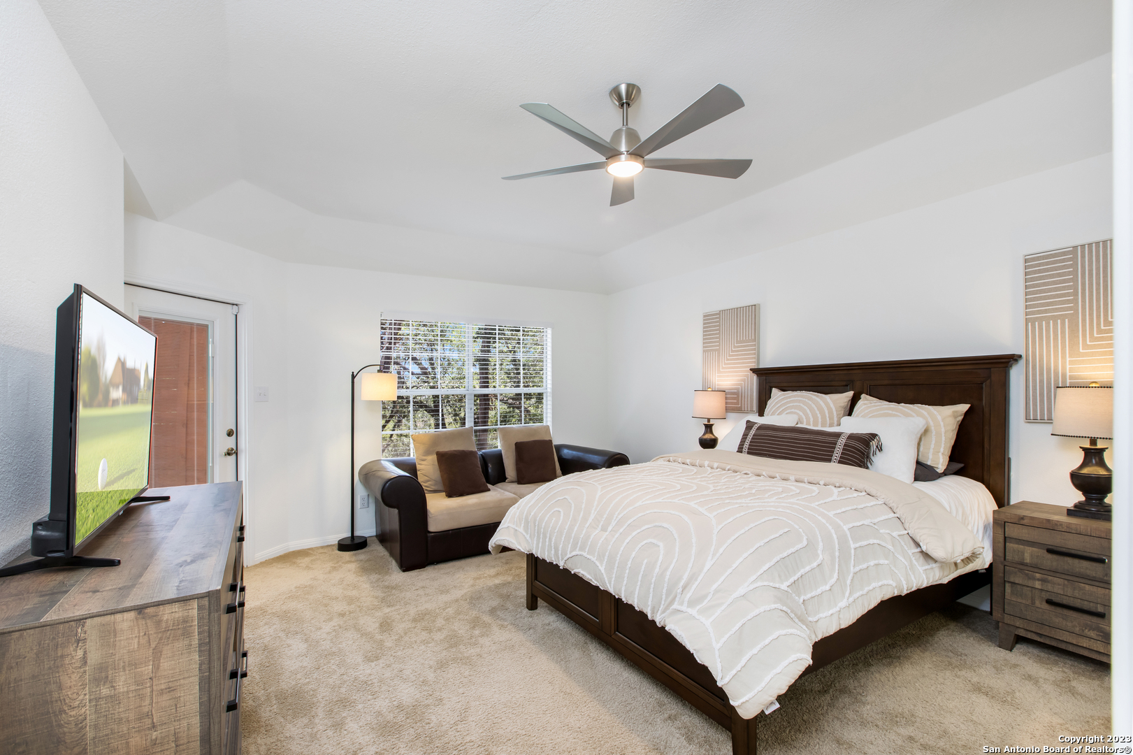 16019 CHASE HILL BLVD