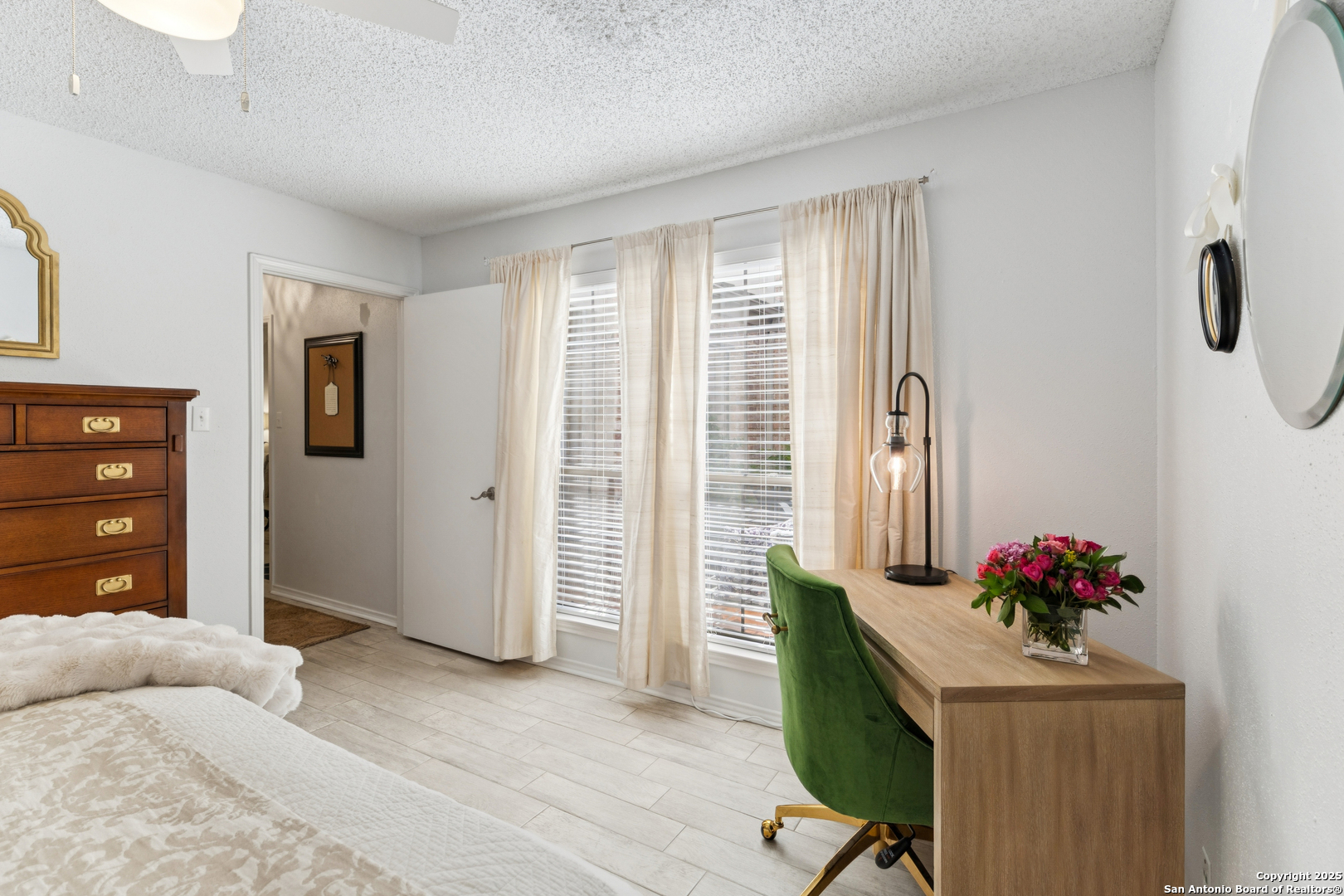 17230 Beacon Woods 1402