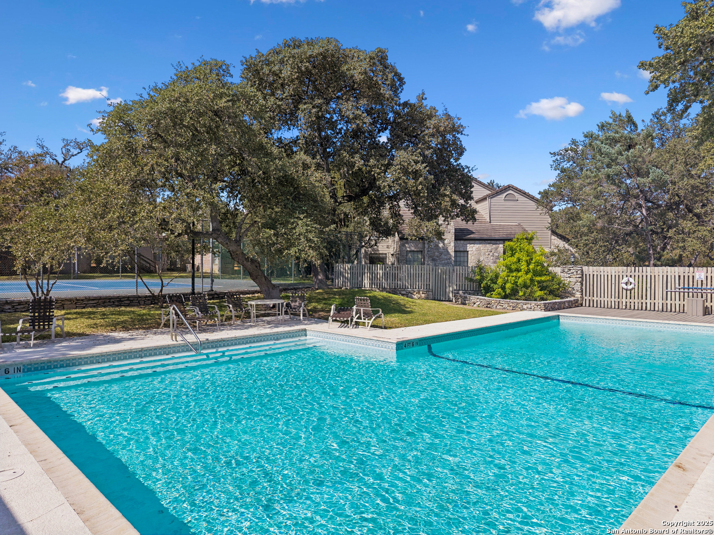 17230 Beacon Woods 1402