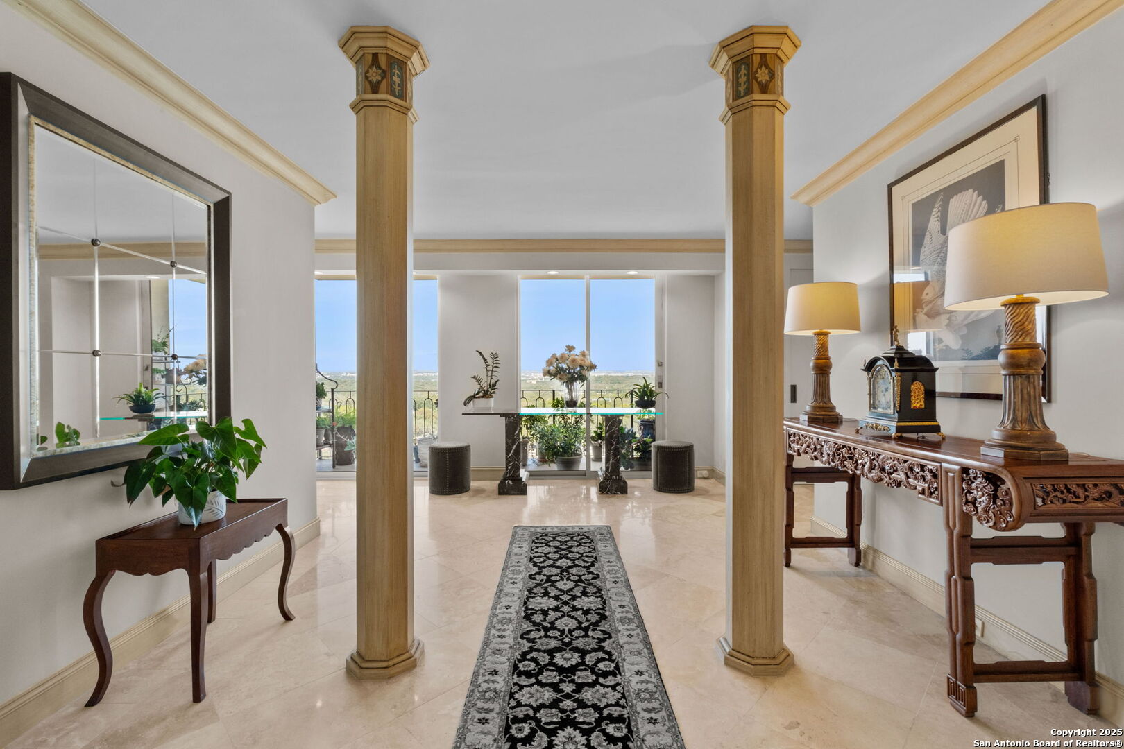 700 E Hildebrand 1401