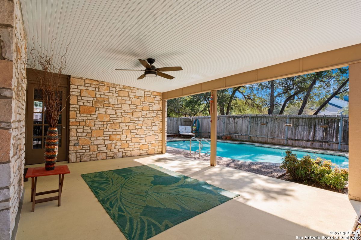 4614 Fringetree Woods