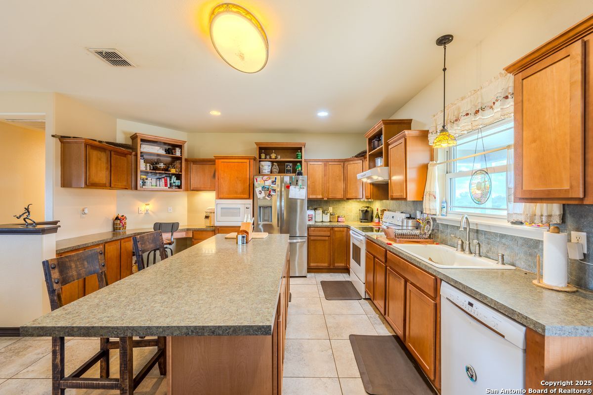 947 County Road 302