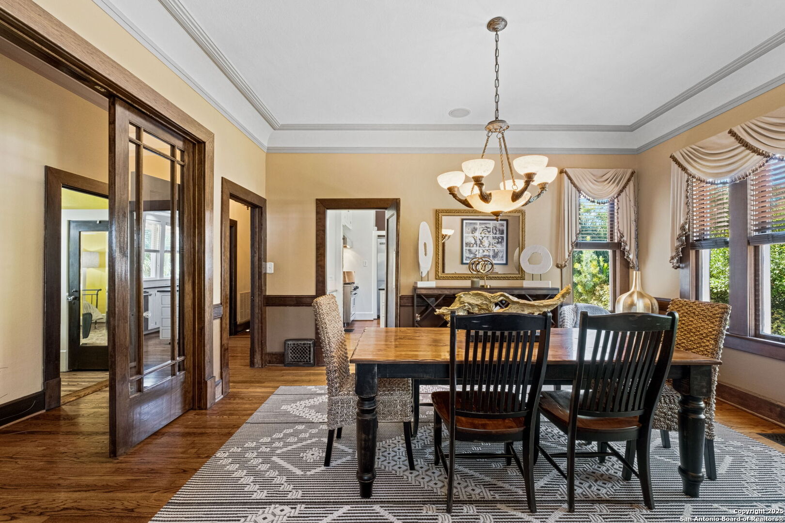 308 W Summit Ave