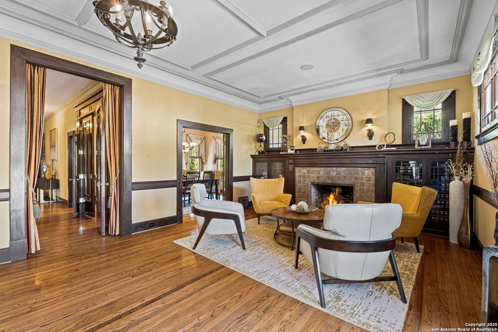308 W Summit Ave