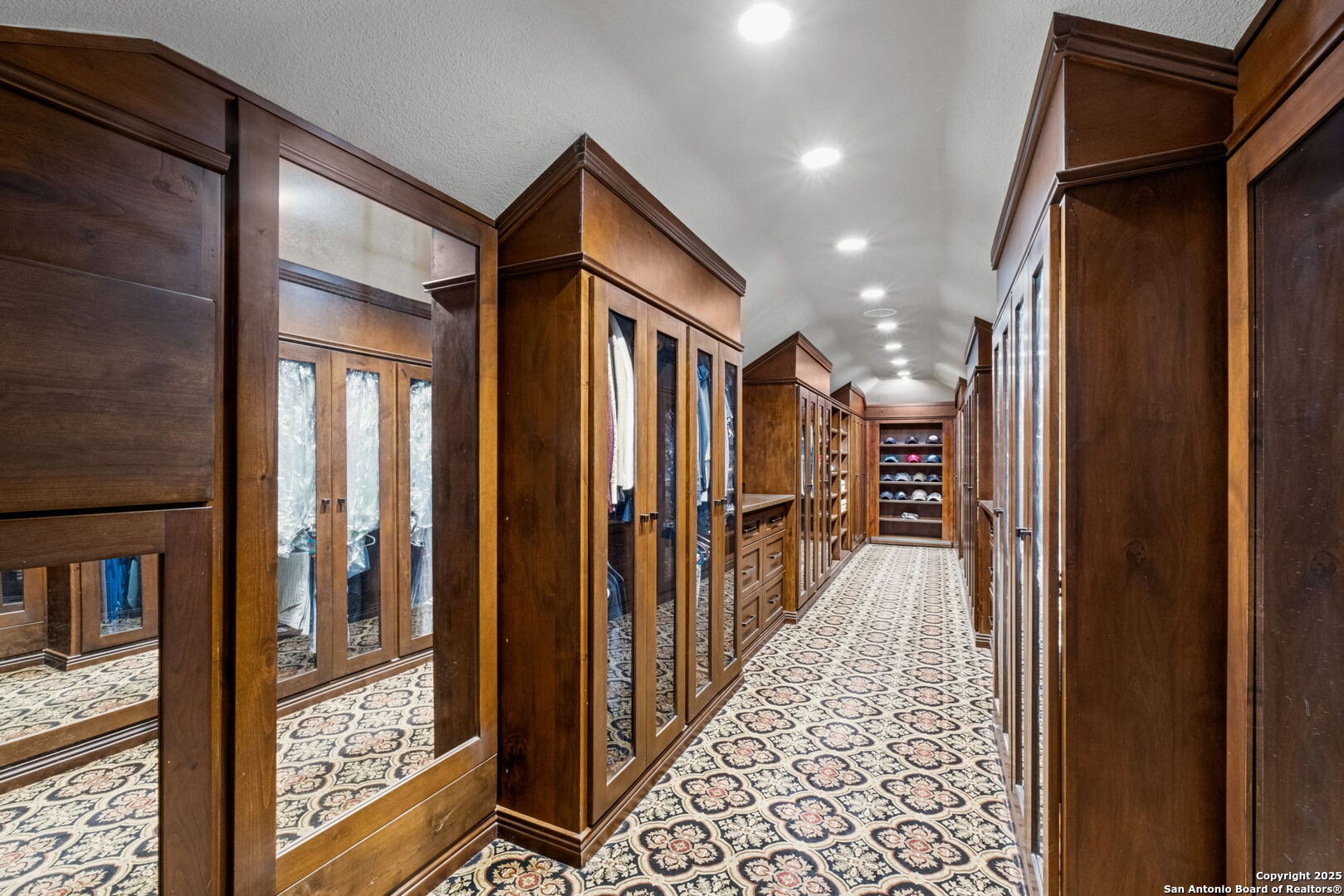 308 W Summit Ave