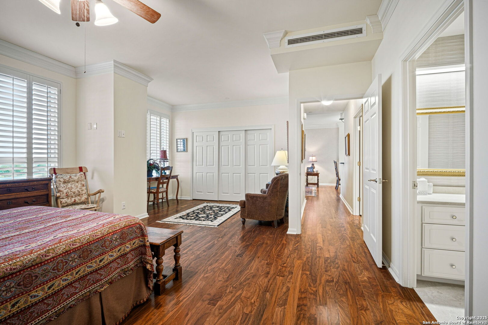 1 Towers Park Ln 810