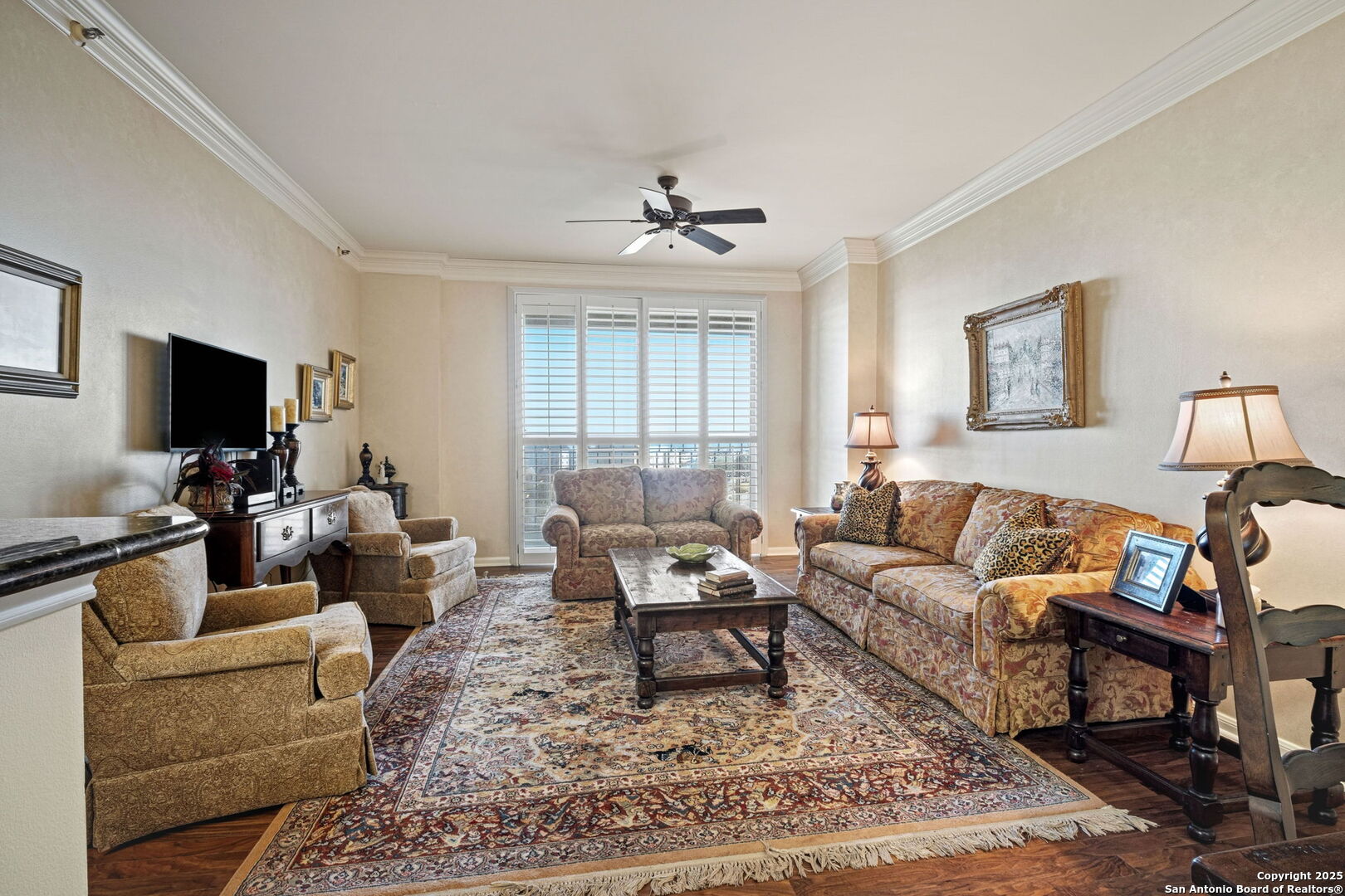 1 Towers Park Ln 810