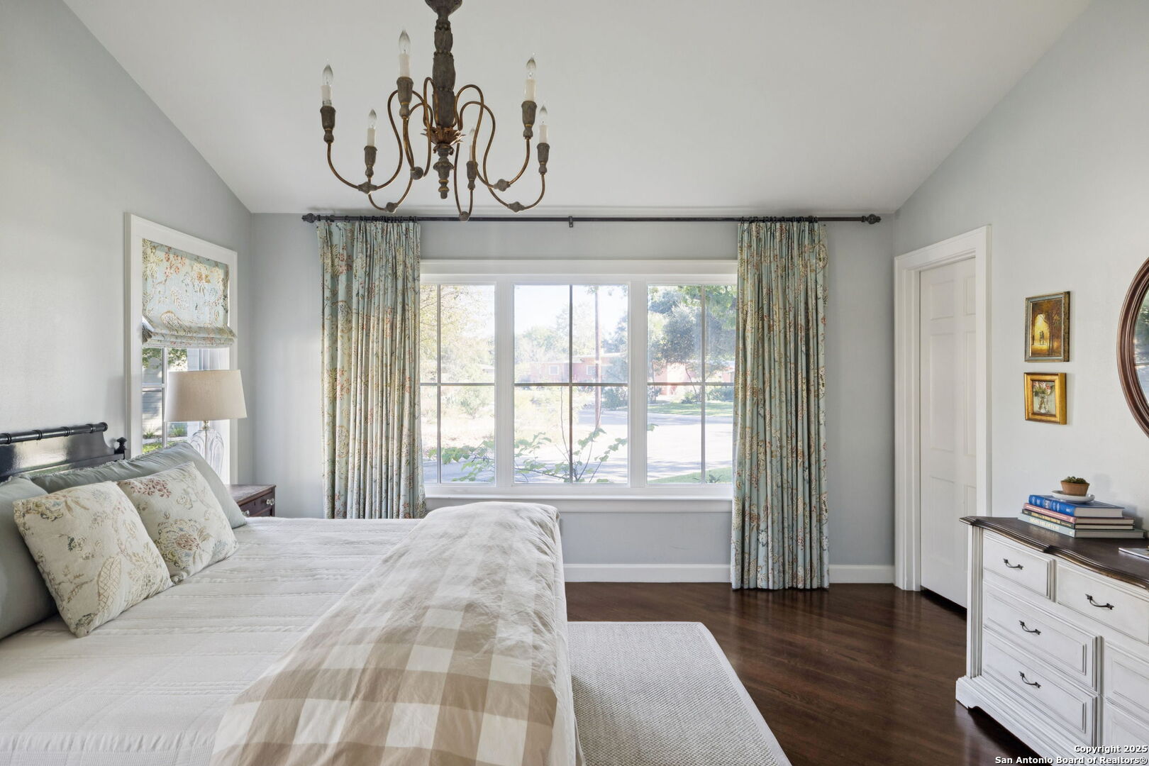 127 Larkwood Dr