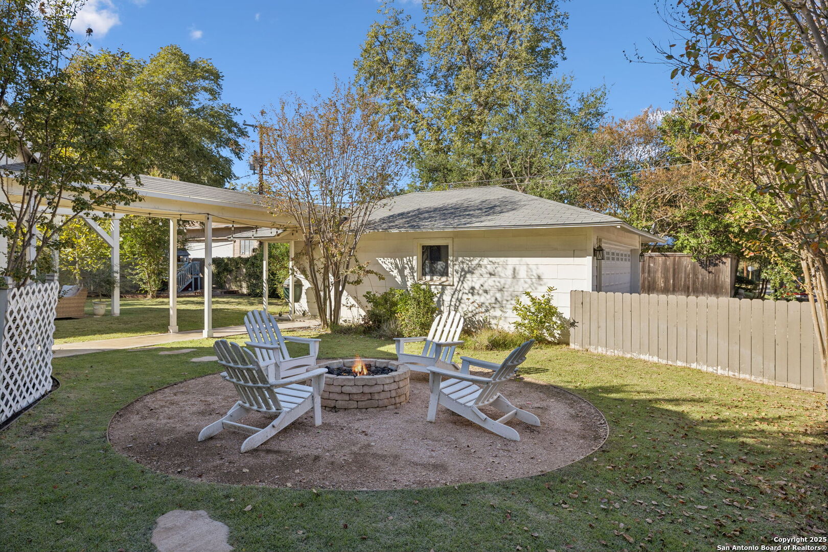 127 Larkwood Dr