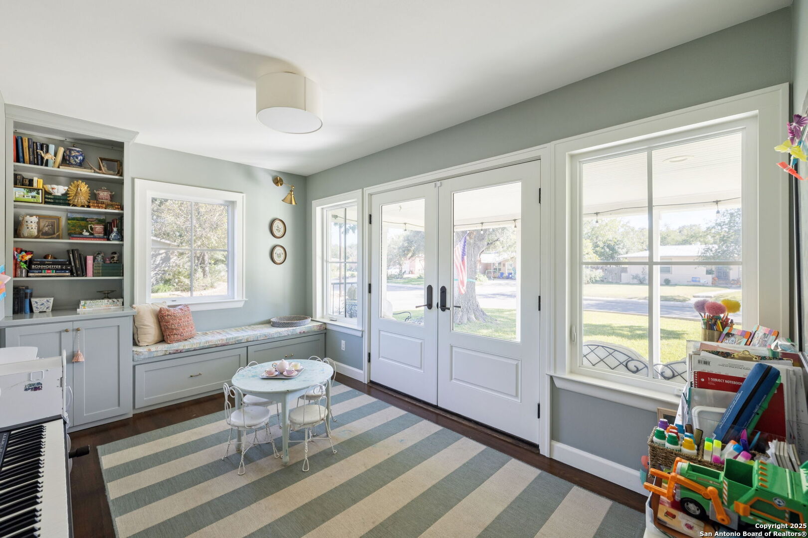 127 Larkwood Dr