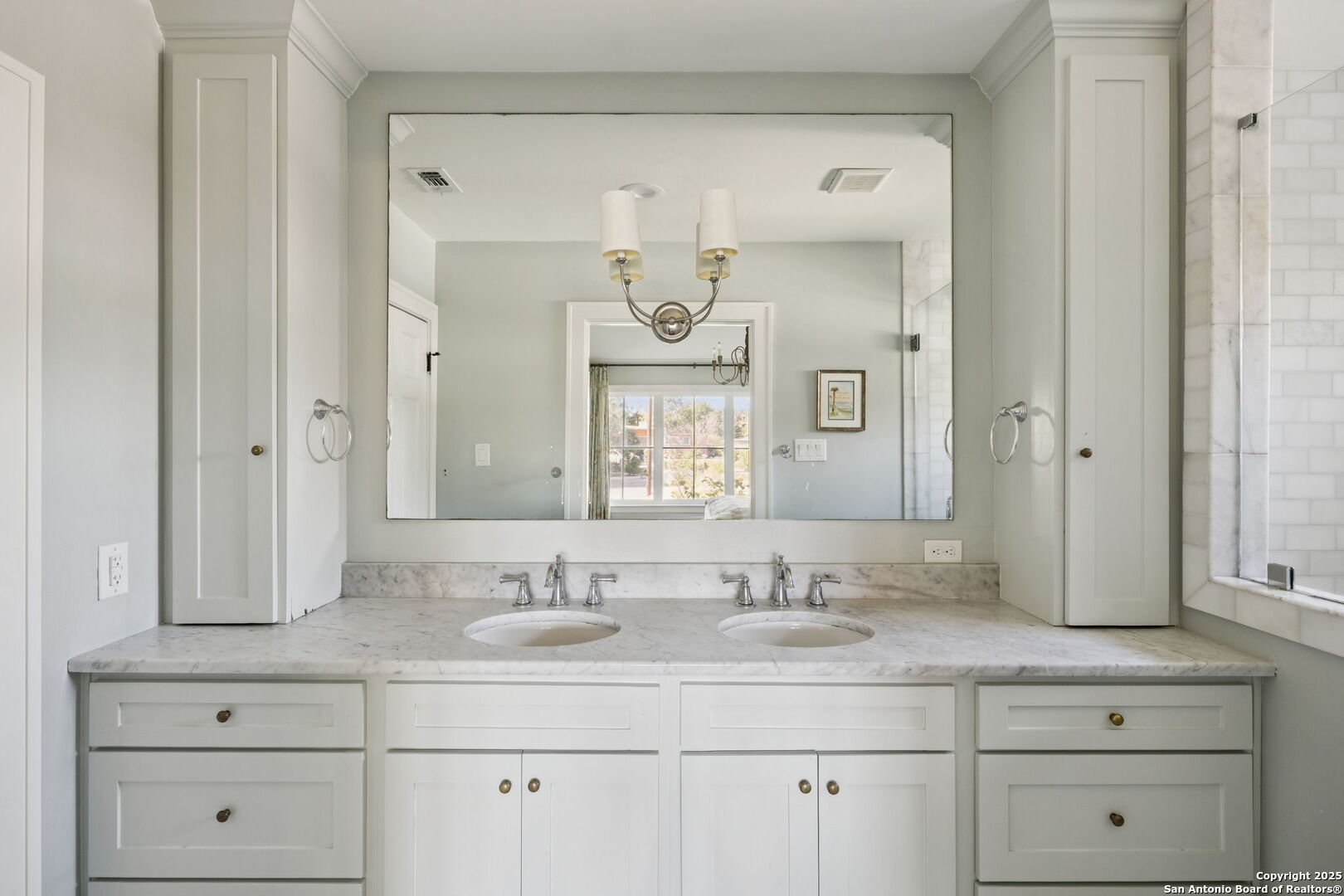 127 Larkwood Dr