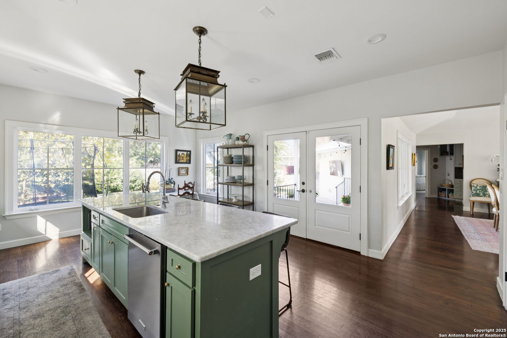 127 Larkwood Dr