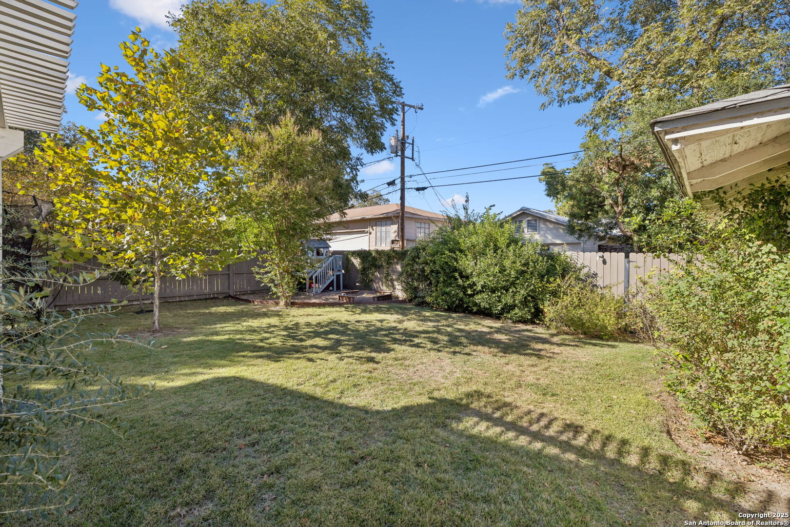 127 Larkwood Dr