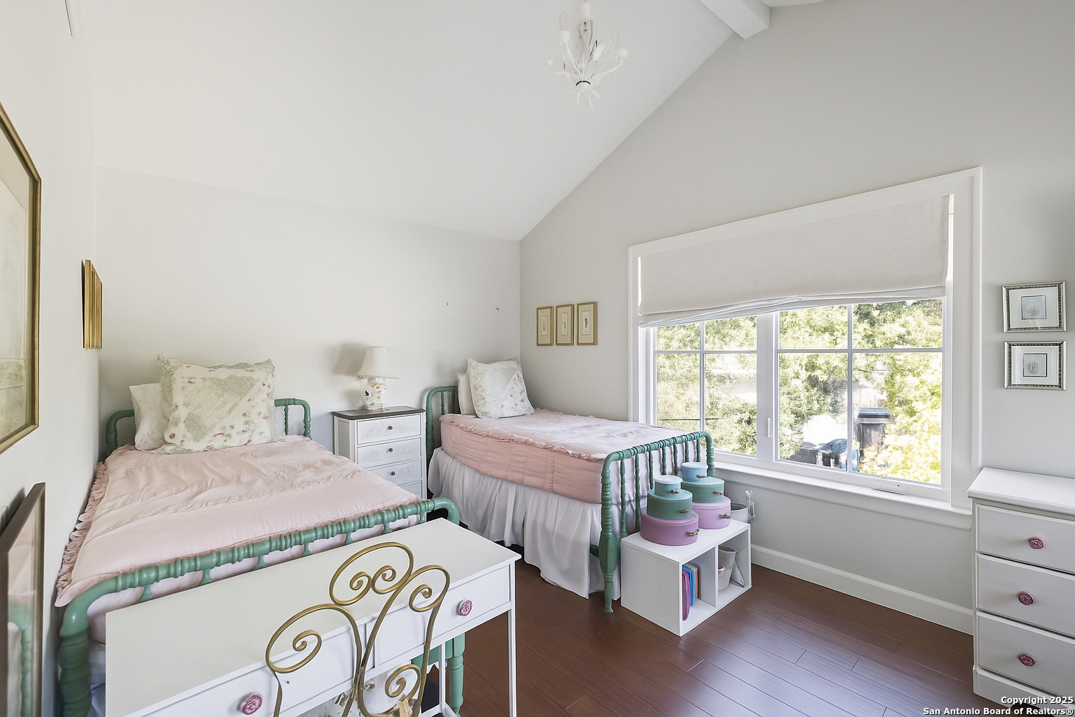 127 Larkwood Dr