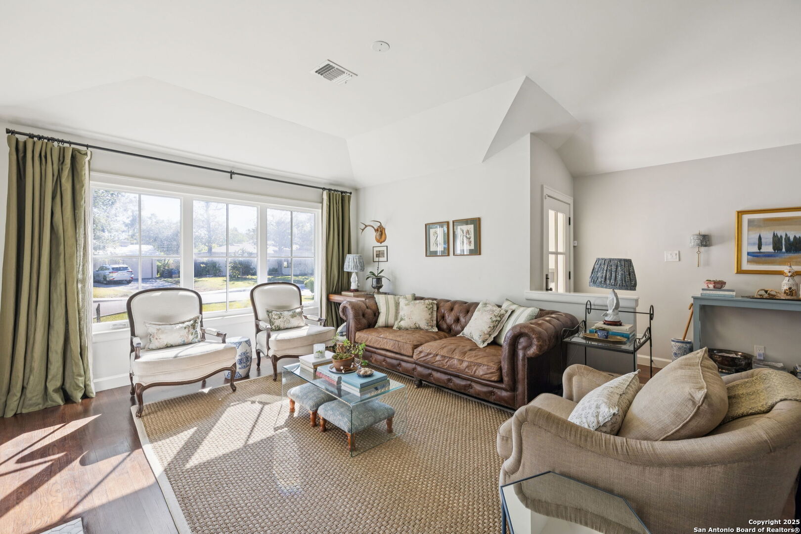127 Larkwood Dr