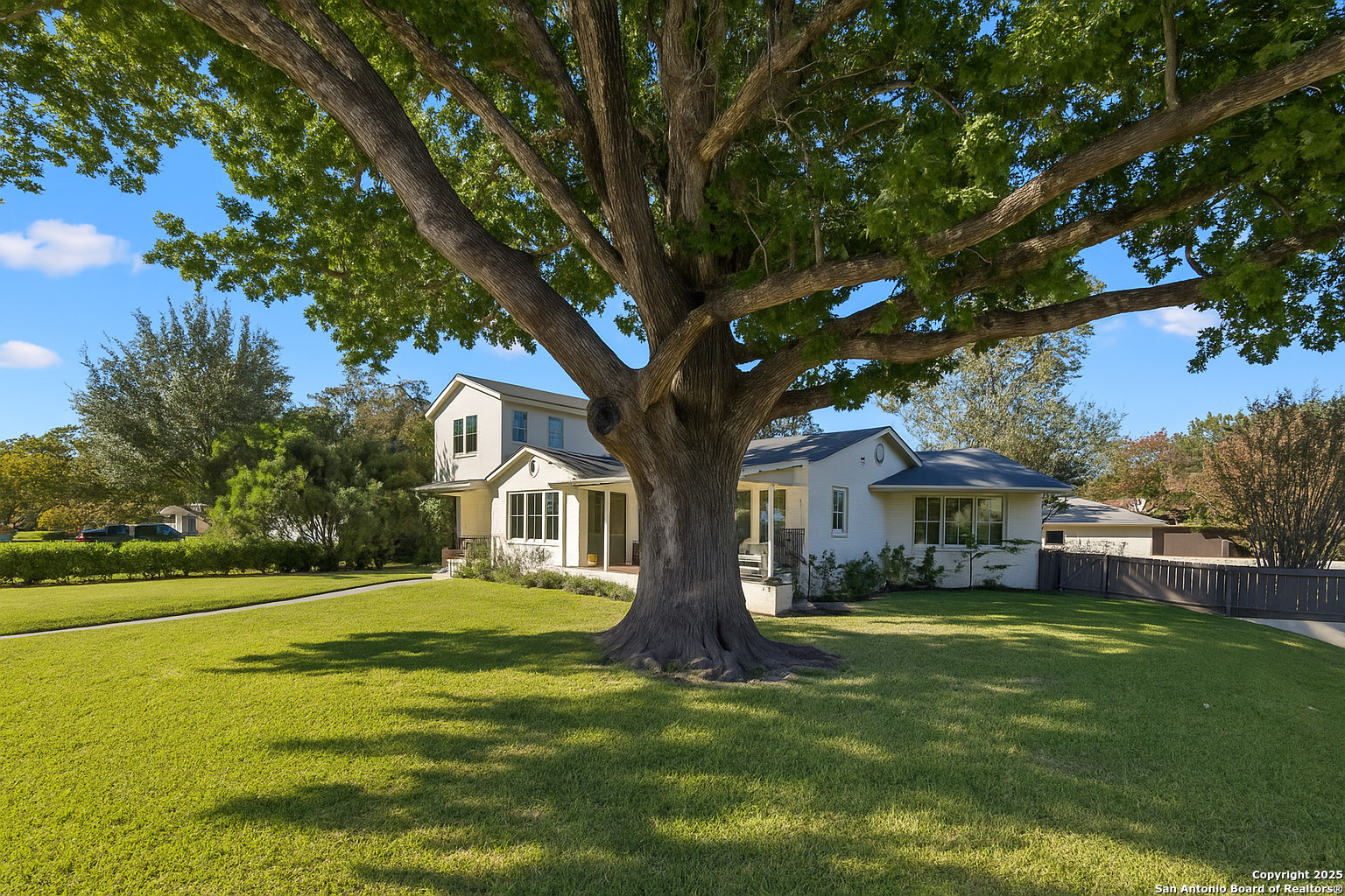 127 Larkwood Dr