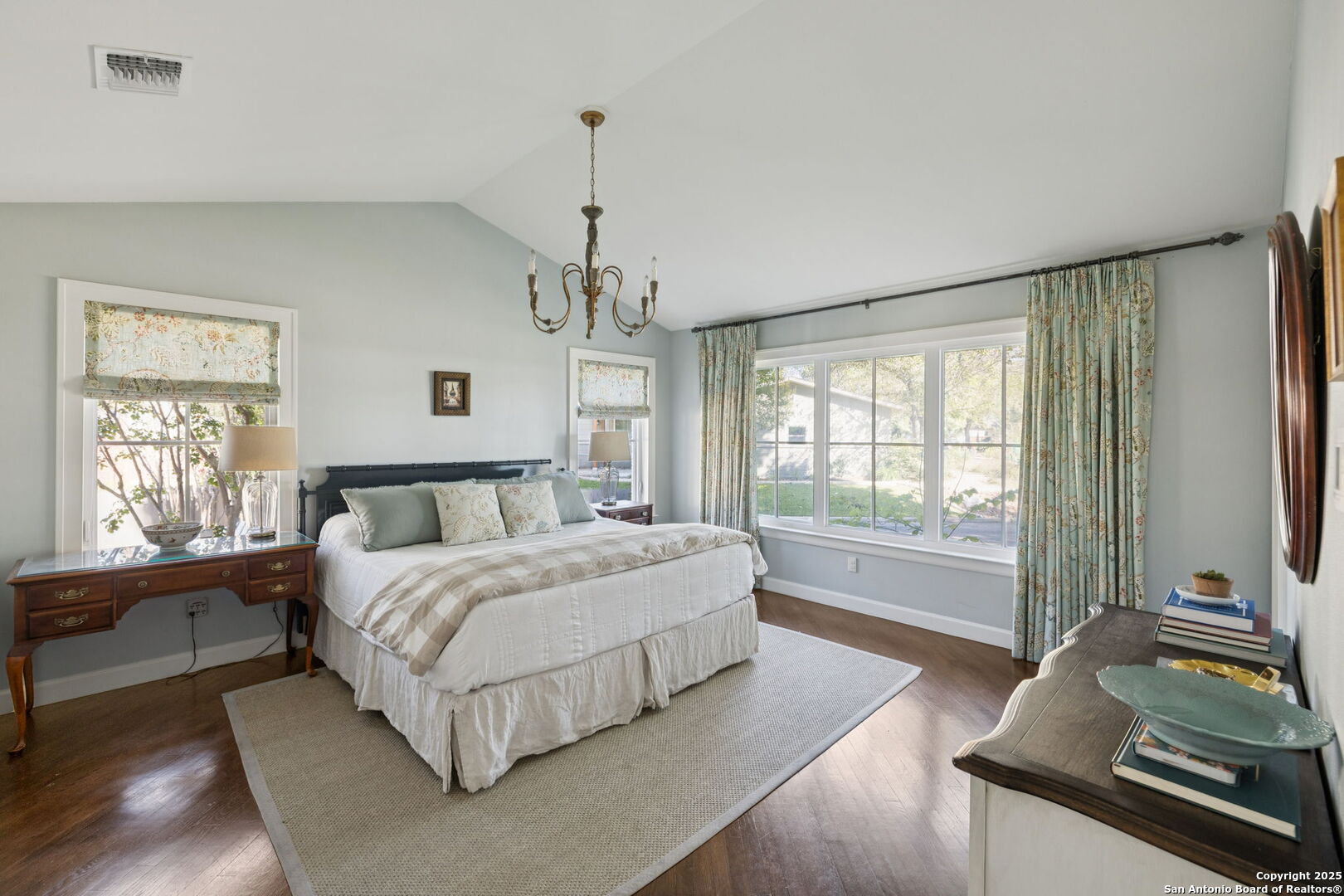 127 Larkwood Dr