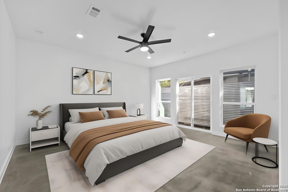 106 Bank St 102