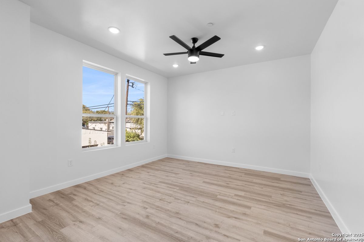 106 Bank St 101