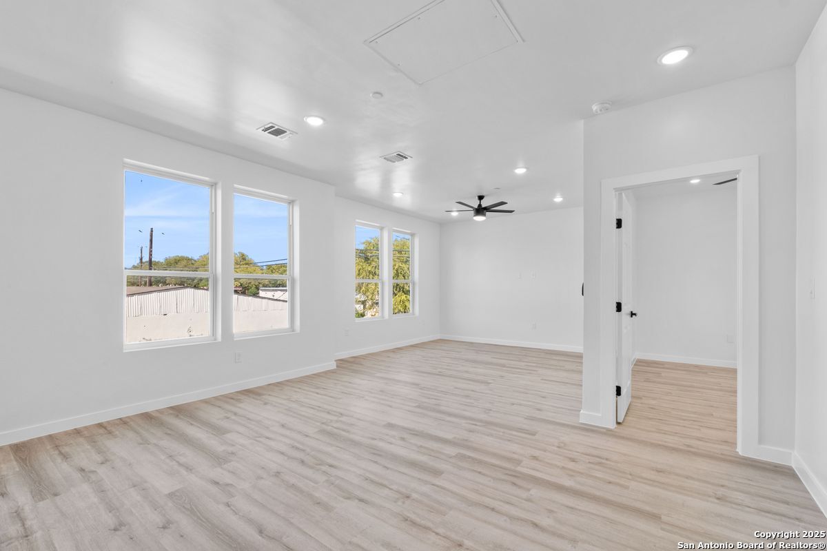 106 Bank St 101