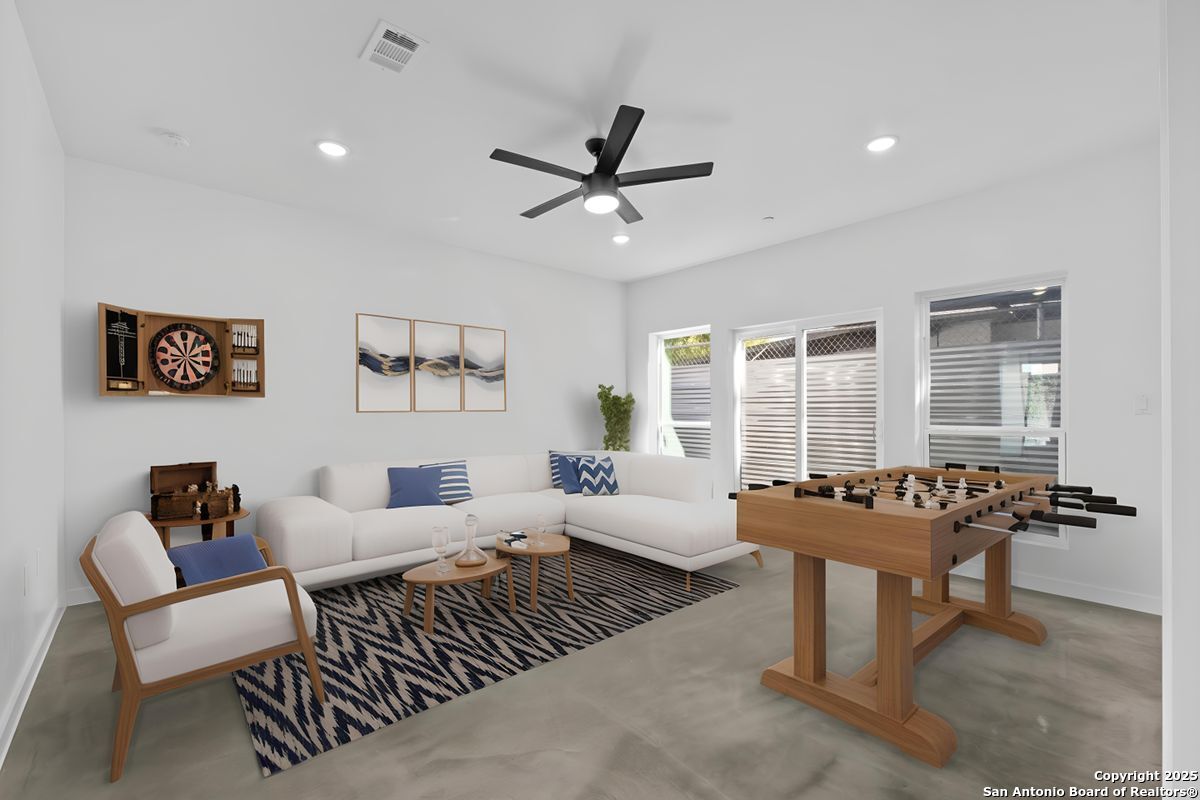 106 Bank St 101