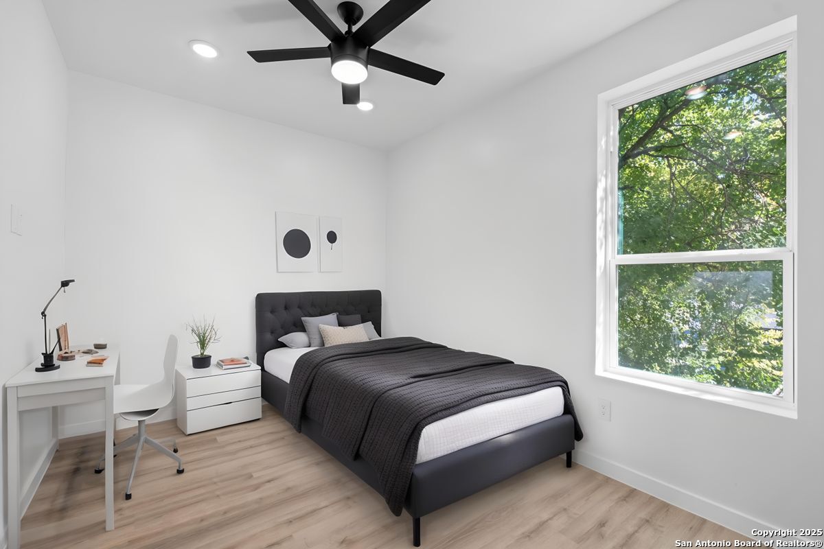 106 Bank St 101
