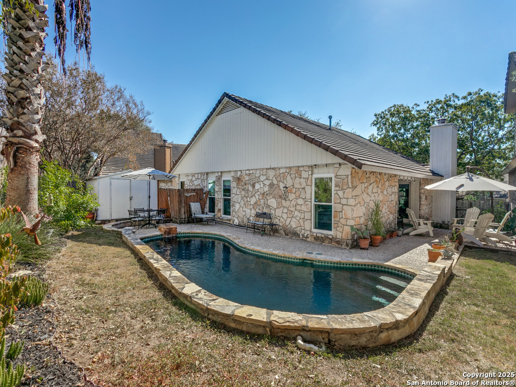 15115 Forest Country