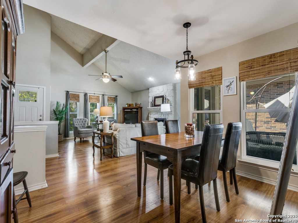 15115 Forest Country