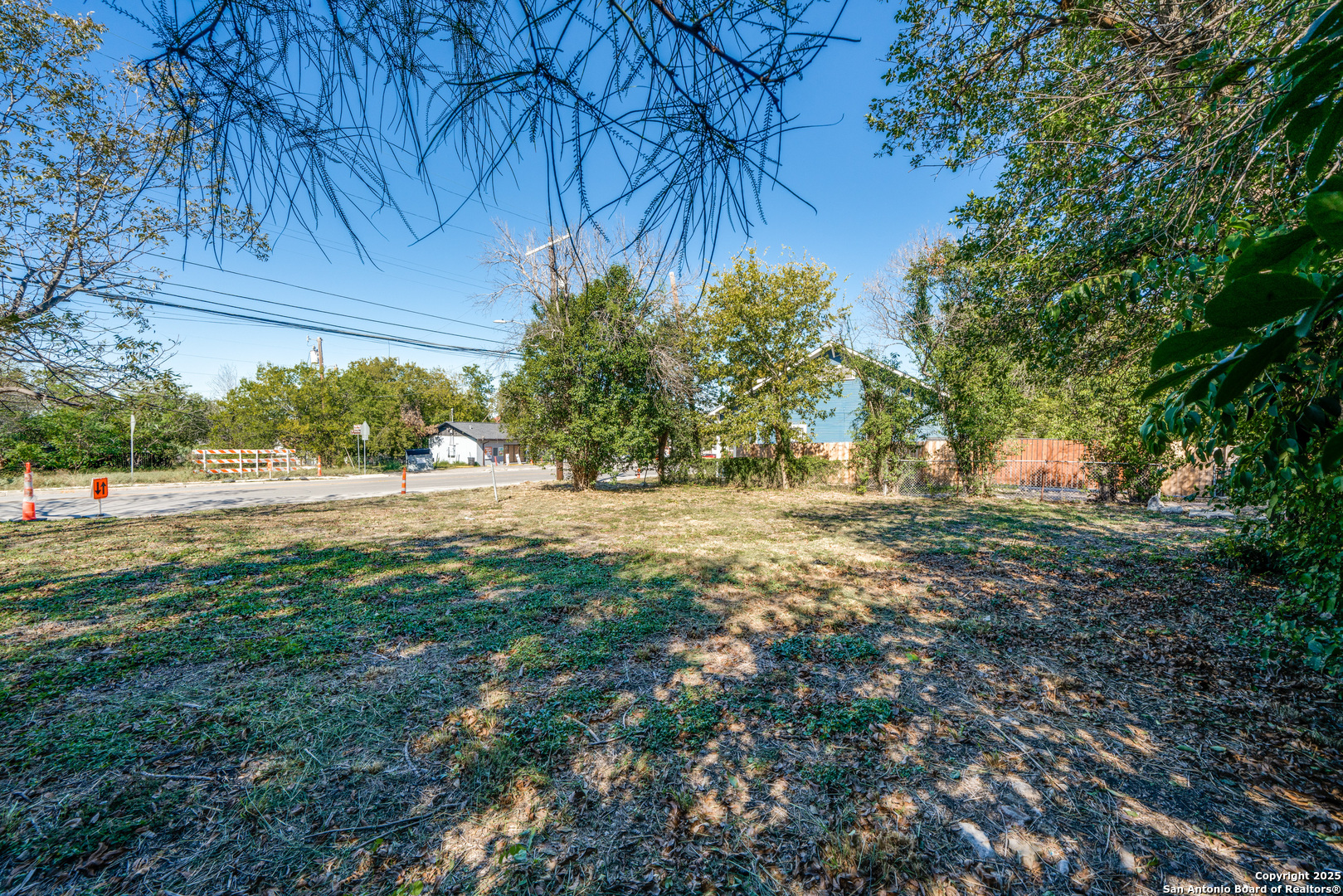 910 North Hackberry