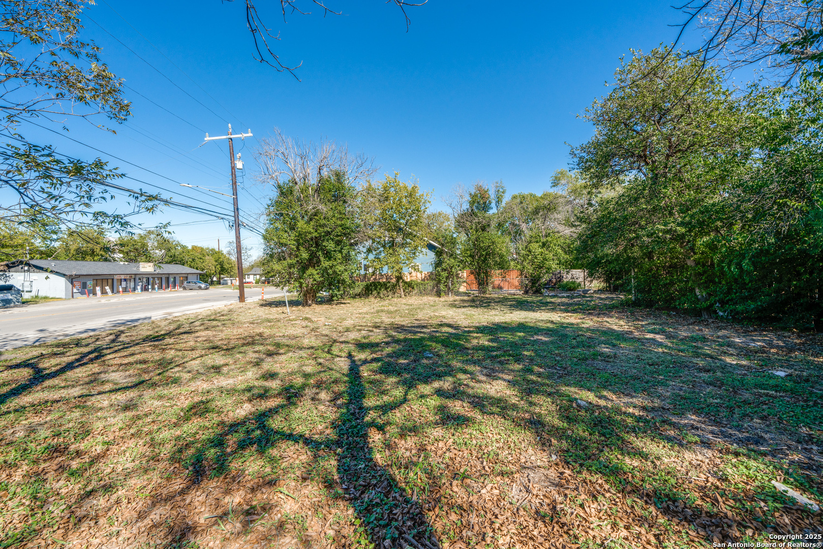 910 North Hackberry
