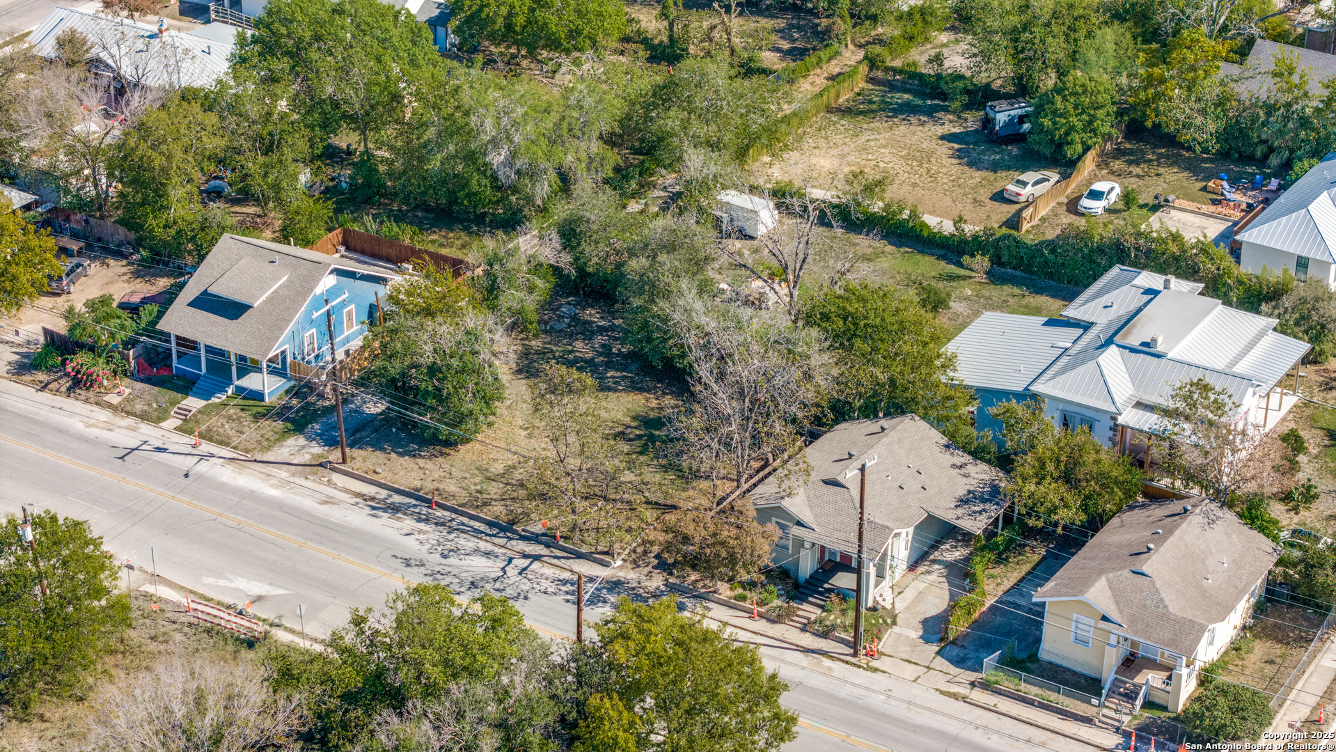 910 North Hackberry