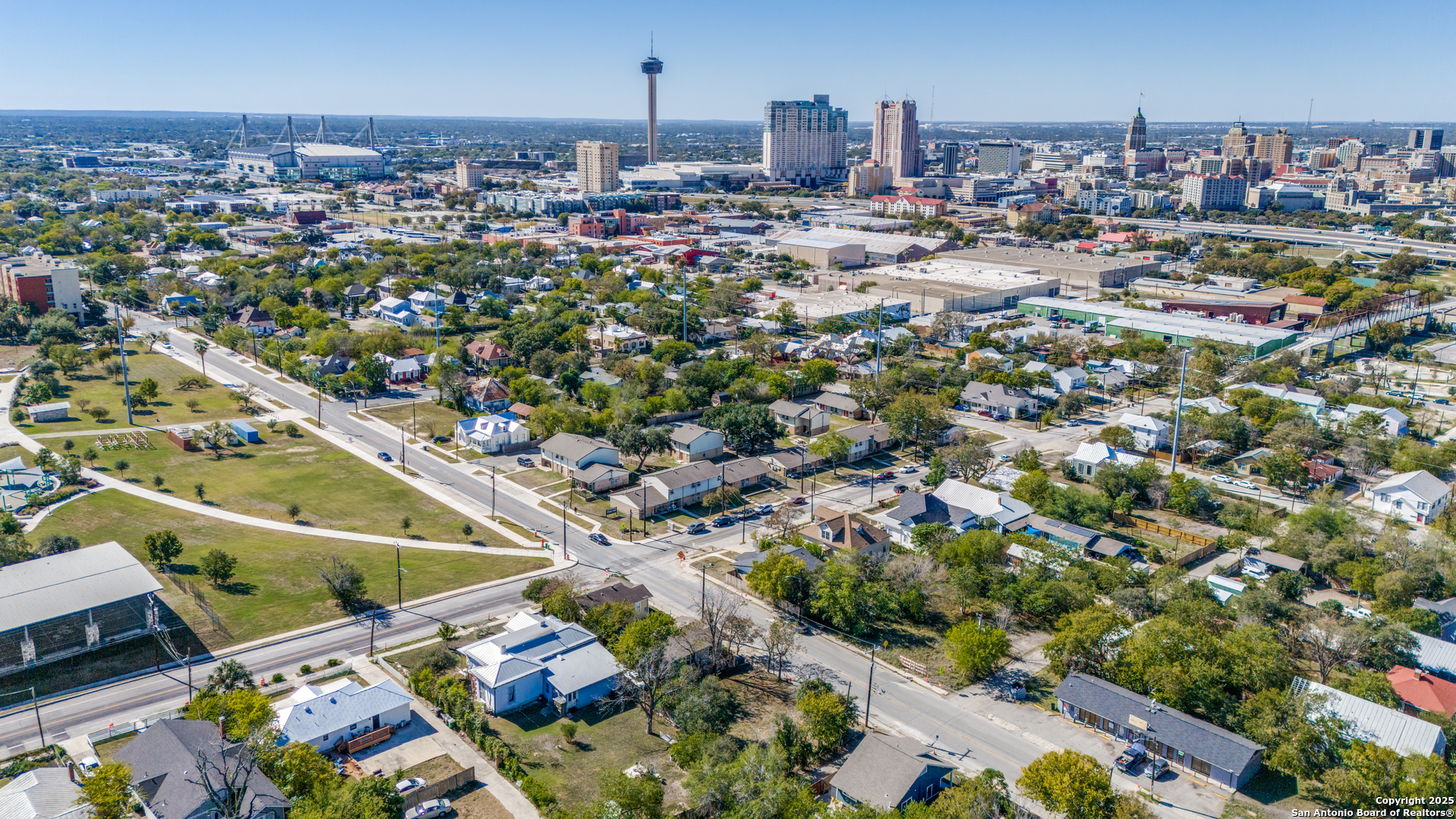 910 North Hackberry