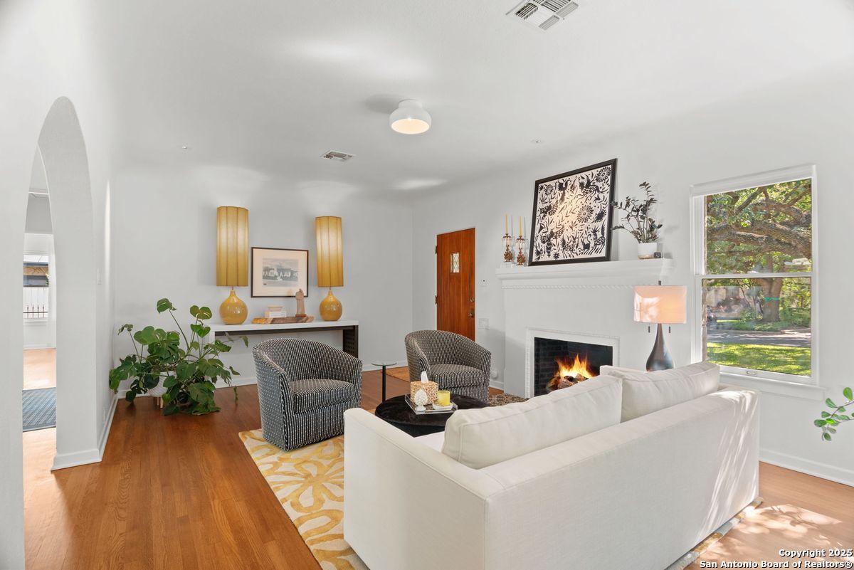 239 Belvidere