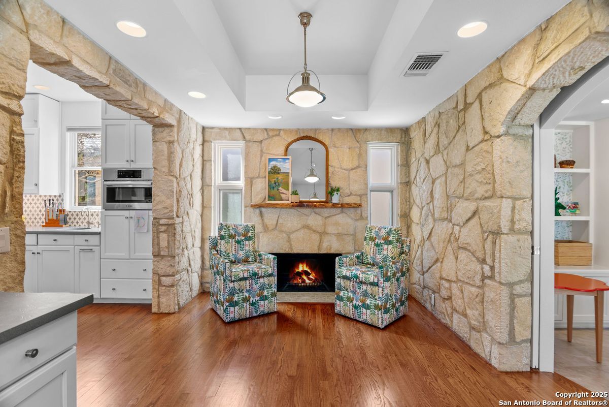 239 Belvidere