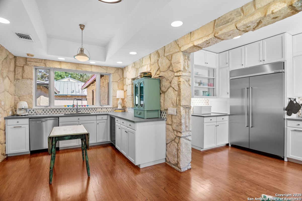 239 Belvidere