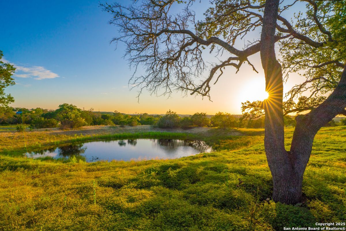 112 Majestic Oaks Drive