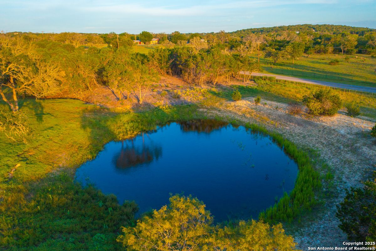 112 Majestic Oaks Drive