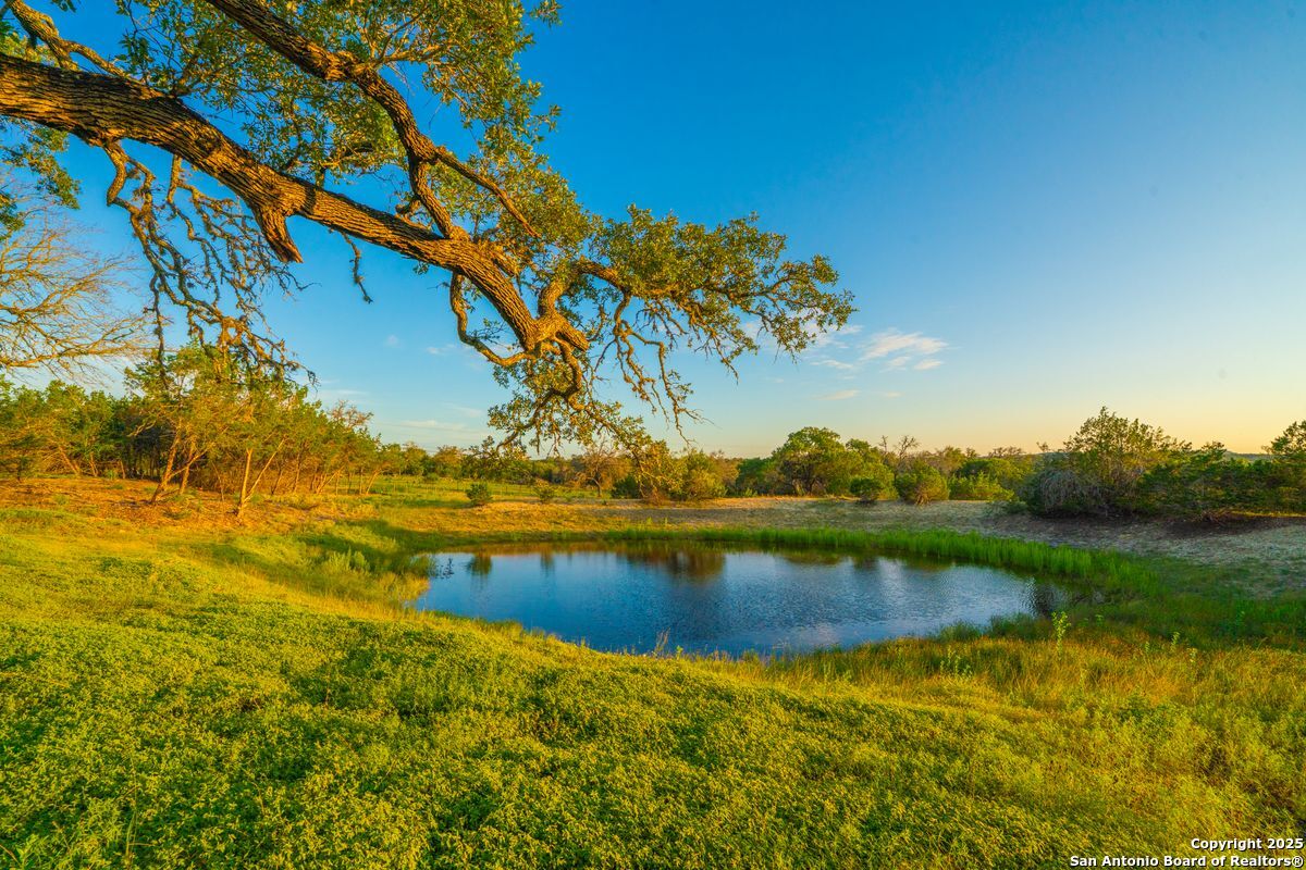 112 Majestic Oaks Drive