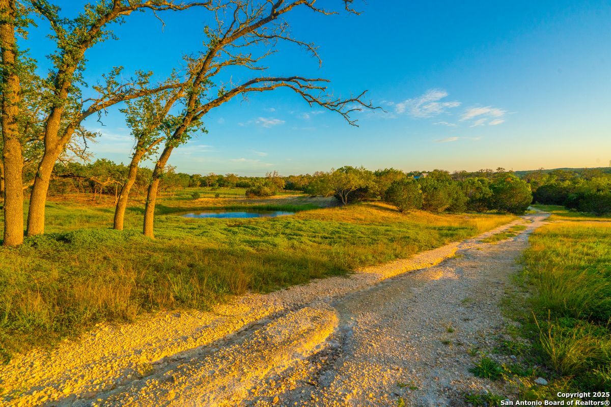 112 Majestic Oaks Drive