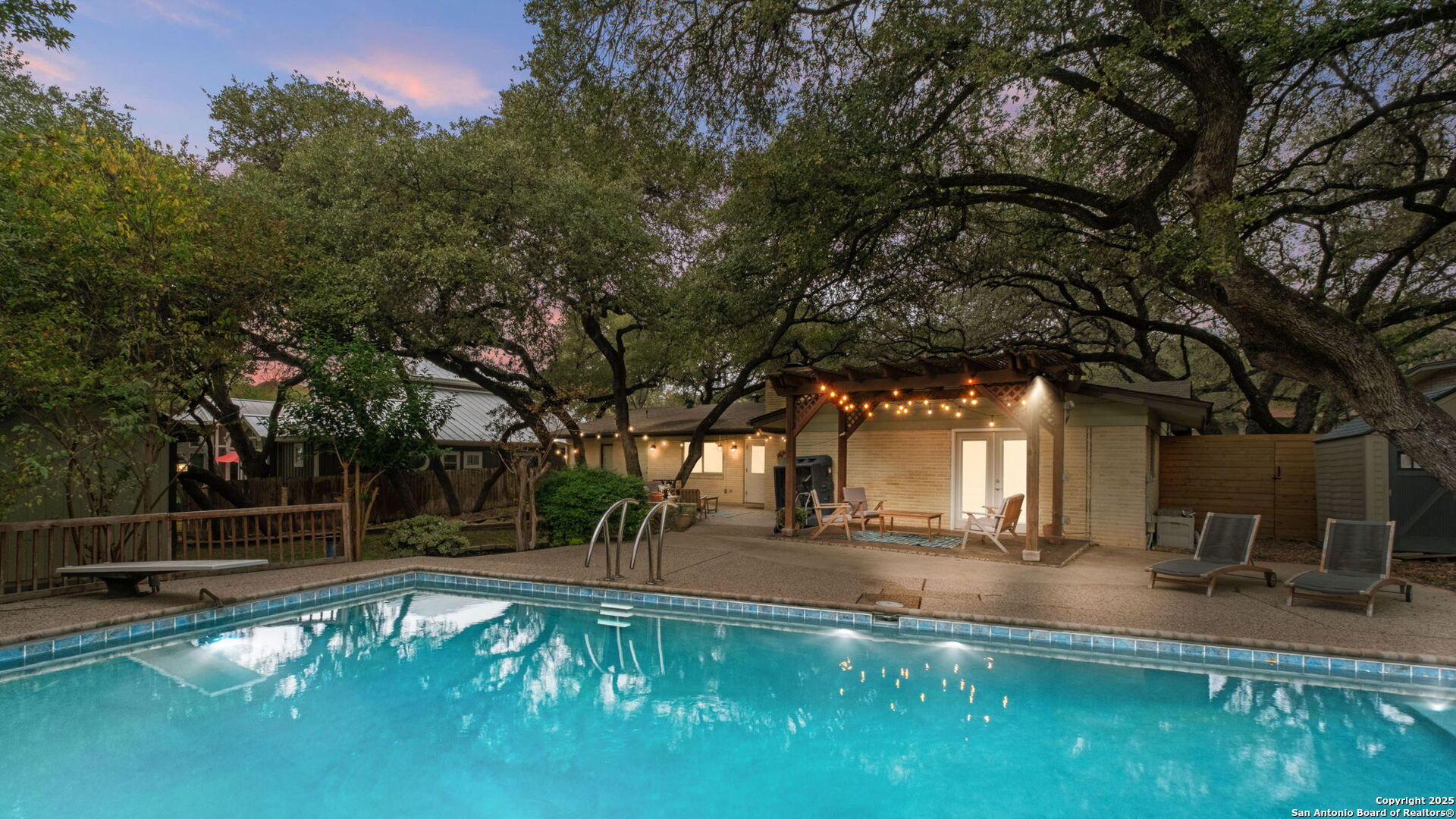 10922 Whispering Wind