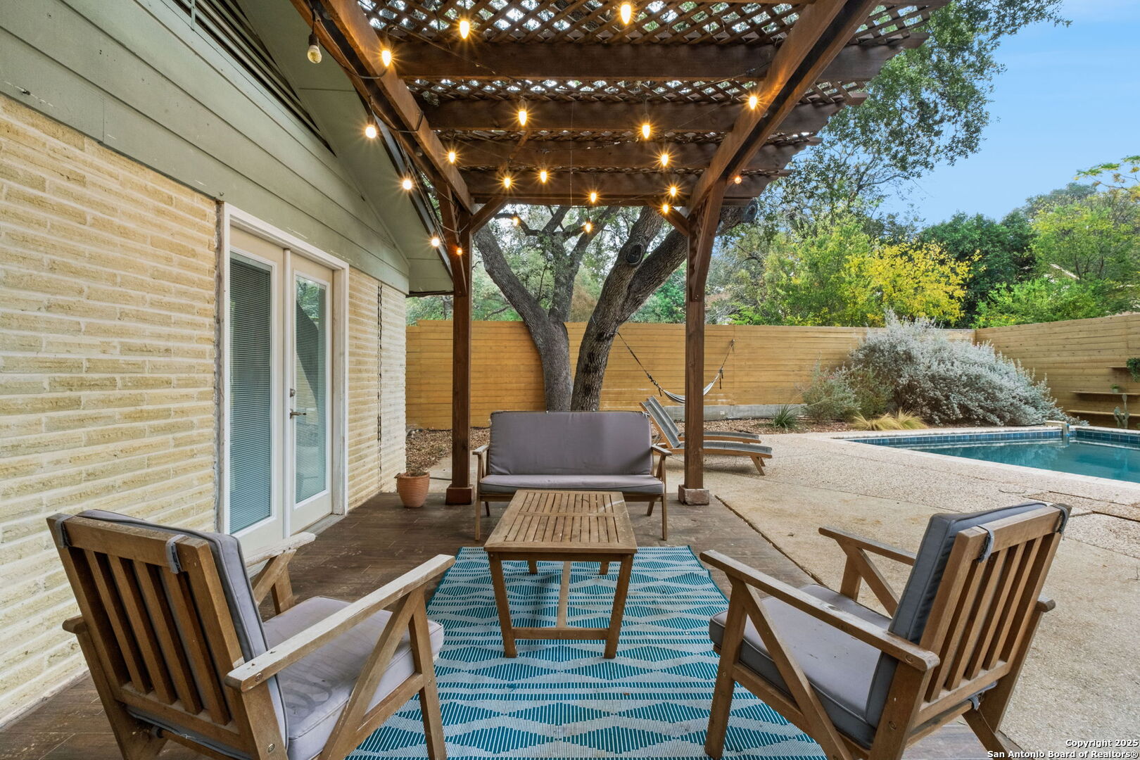 10922 Whispering Wind