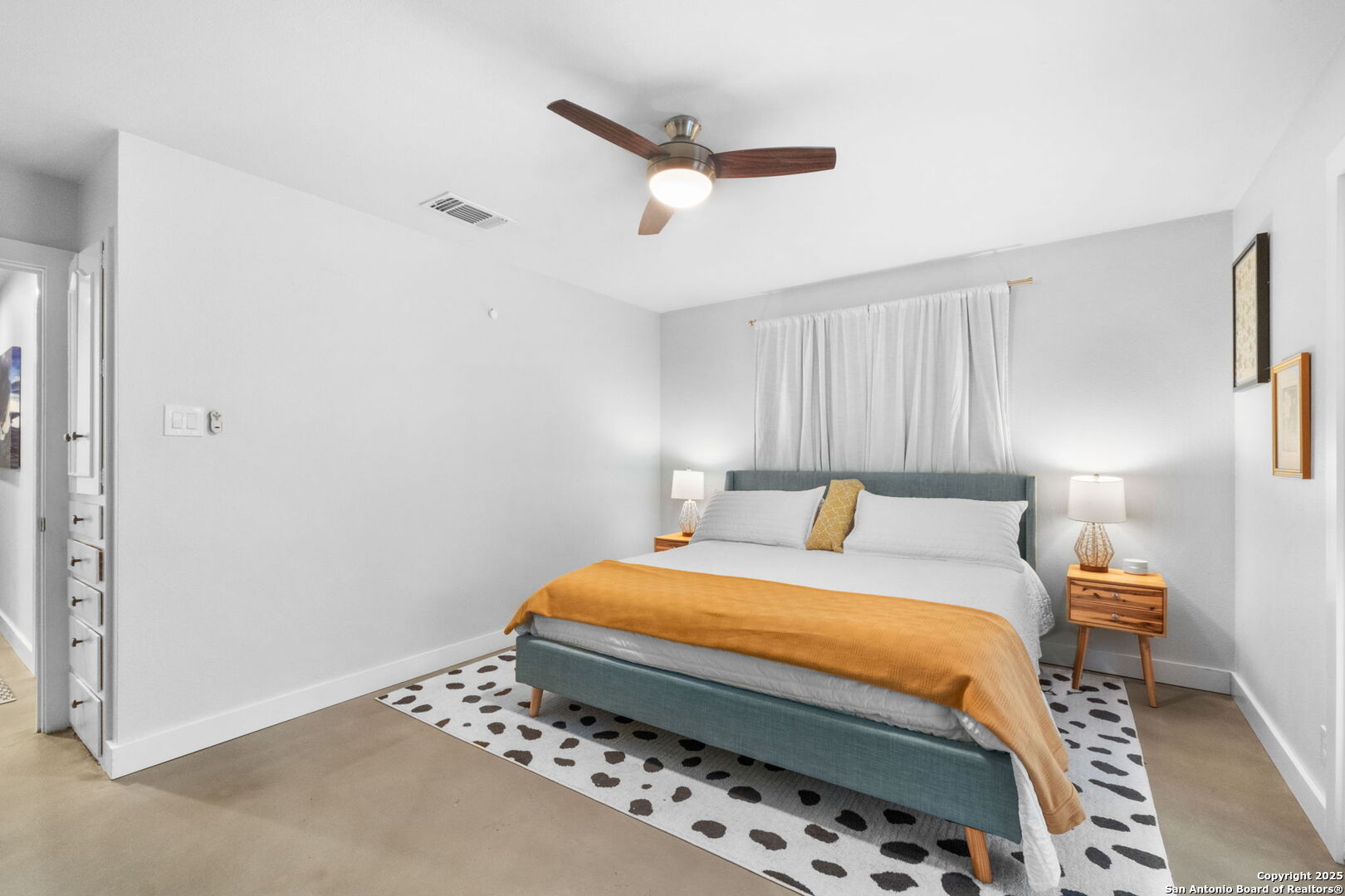 10922 Whispering Wind