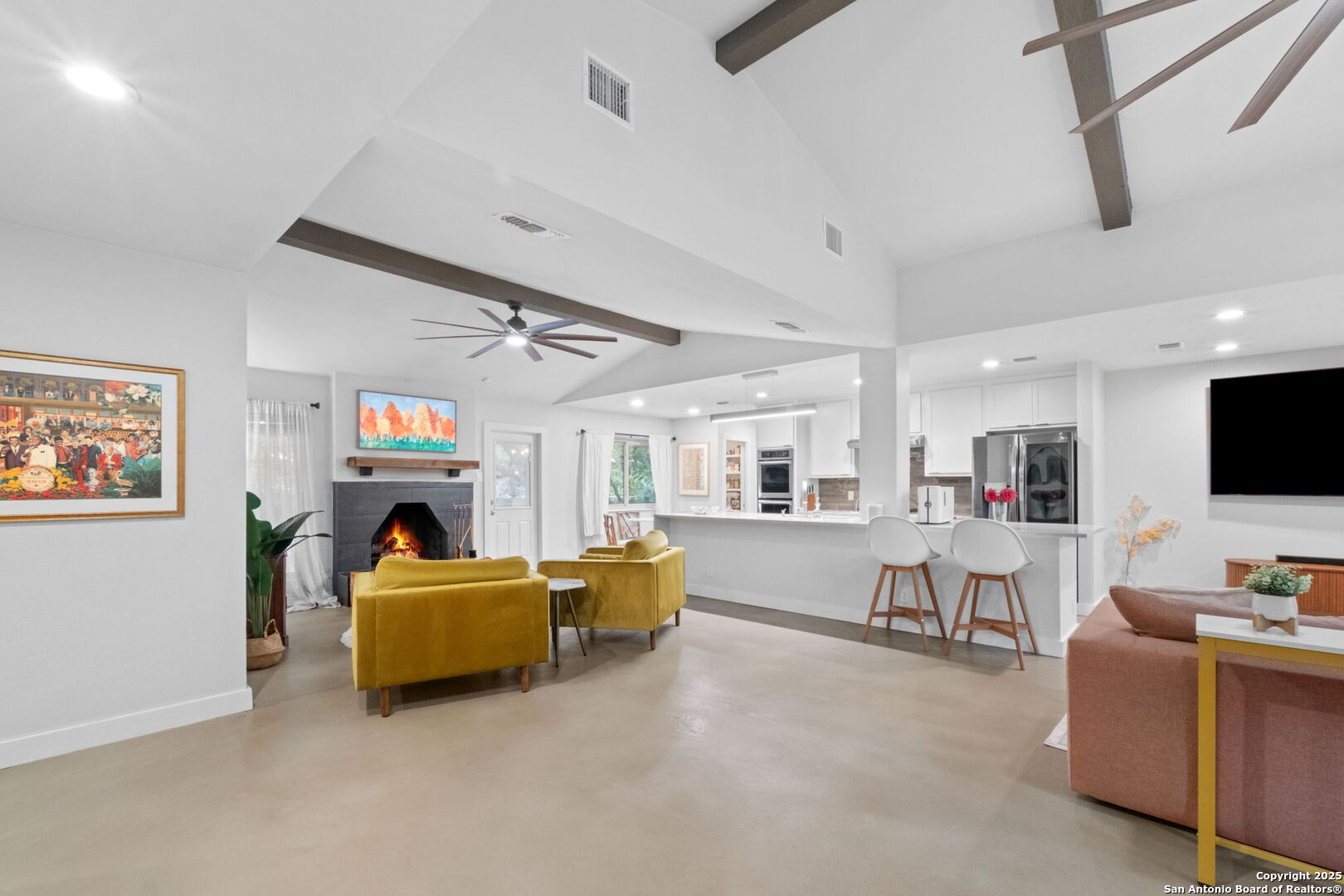 10922 Whispering Wind