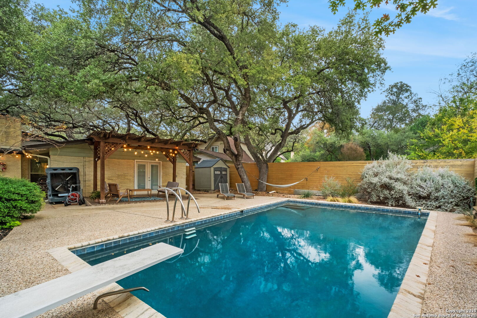 10922 Whispering Wind