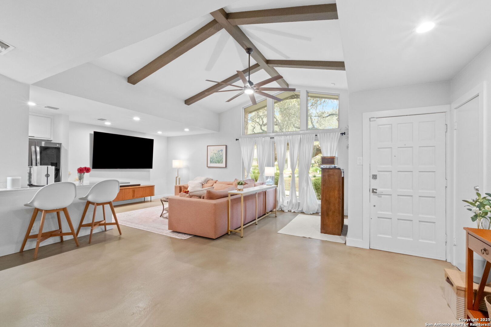 10922 Whispering Wind