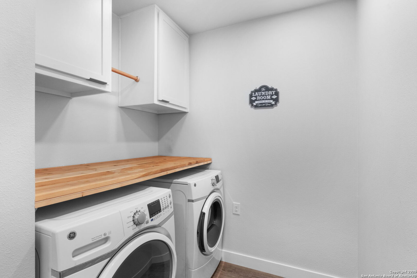 10922 Whispering Wind