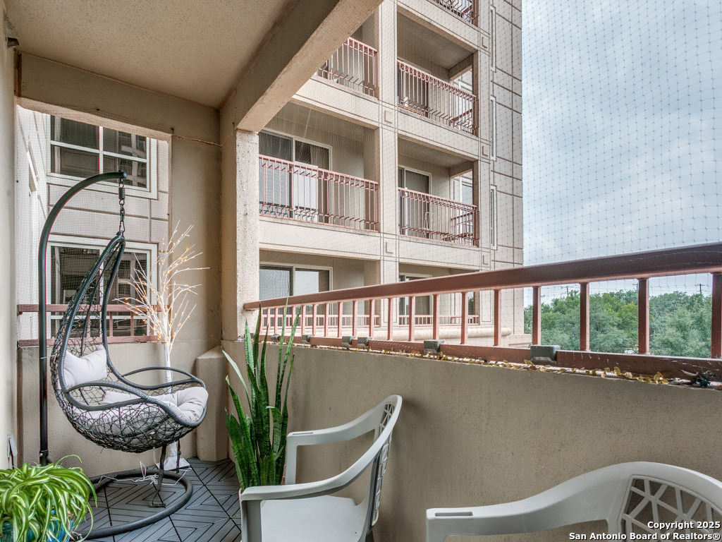 1 Towers Park Ln 316